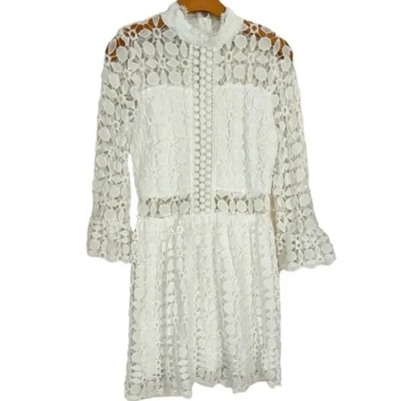 EILLY BAZAR | White Lace Mini Dress Size M Bell Sleeve Mock Neck Fit & Flare - Picture 2 of 6